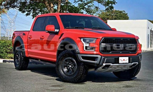 Acheter Import Voiture Ford Club Wagon Rouge à Import - Dubai, Marquesas Acheter Import Voiture Ford Club Wagon Rouge à Import - Dubai, Marquesas