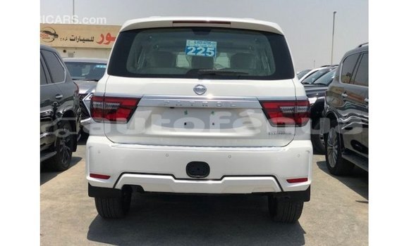 Buy Import Nissan Patrol White Car in Import - Dubai in Marquesas Buy Import Nissan Patrol White Car in Import - Dubai in Marquesas