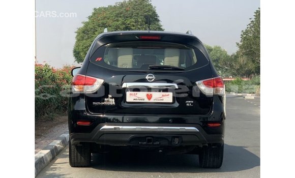 Acheter Import Voiture Nissan Pathfinder Noir à Import - Dubai, Marquesas Acheter Import Voiture Nissan Pathfinder Noir à Import - Dubai, Marquesas