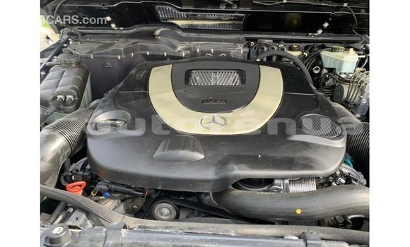 Buy Import Mercedes-Benz 190 Black Car in Import - Dubai in Marquesas Buy Import Mercedes-Benz 190 Black Car in Import - Dubai in Marquesas