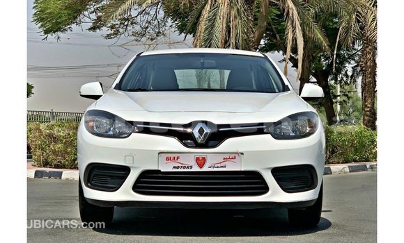 Acheter Import Voiture Renault Fluence Blanc à Import - Dubai, Marquesas Acheter Import Voiture Renault Fluence Blanc à Import - Dubai, Marquesas