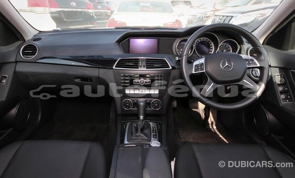 Buy Import Mercedes-Benz 200 White Car in Import - Dubai in Marquesas Buy Import Mercedes-Benz 200 White Car in Import - Dubai in Marquesas