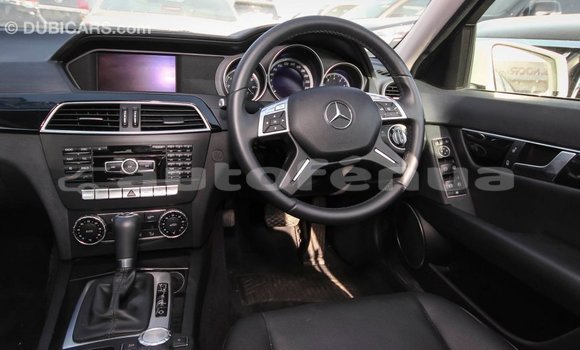 Buy Import Mercedes-Benz 200 White Car in Import - Dubai in Marquesas Buy Import Mercedes-Benz 200 White Car in Import - Dubai in Marquesas