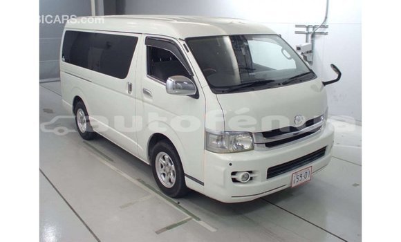 Buy Import Toyota Regius White Car in Import - Dubai in Marquesas Buy Import Toyota Regius White Car in Import - Dubai in Marquesas