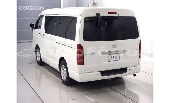 Buy Import Toyota Regius White Car in Import - Dubai in Marquesas Buy Import Toyota Regius White Car in Import - Dubai in Marquesas