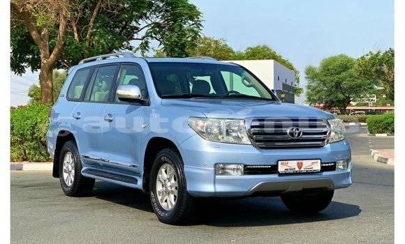 Acheter Import Voiture Toyota Land Cruiser Bleu à Import - Dubai, Marquesas