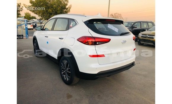 Acheter Import Voiture Hyundai Tucson Blanc à Import - Dubai, Marquesas Acheter Import Voiture Hyundai Tucson Blanc à Import - Dubai, Marquesas
