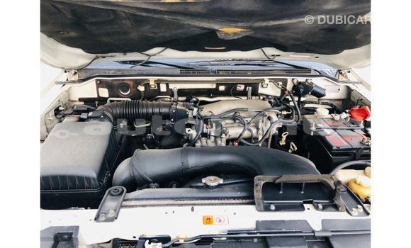 Acheter Import Voiture Mitsubishi Pajero Blanc à Import - Dubai, Marquesas Acheter Import Voiture Mitsubishi Pajero Blanc à Import - Dubai, Marquesas