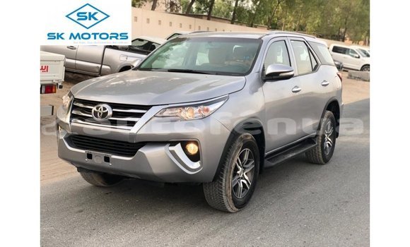 Acheter Import Voiture Toyota Fortuner Autre à Import - Dubai, Marquesas