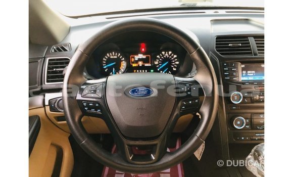 Acheter Import Voiture Ford Explorer Rouge à Import - Dubai, Marquesas Acheter Import Voiture Ford Explorer Rouge à Import - Dubai, Marquesas