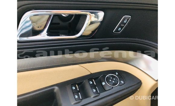 Acheter Import Voiture Ford Explorer Rouge à Import - Dubai, Marquesas Acheter Import Voiture Ford Explorer Rouge à Import - Dubai, Marquesas