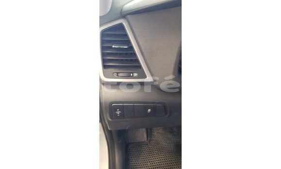 Acheter Import Voiture Hyundai Tucson Blanc à Import - Dubai, Marquesas Acheter Import Voiture Hyundai Tucson Blanc à Import - Dubai, Marquesas