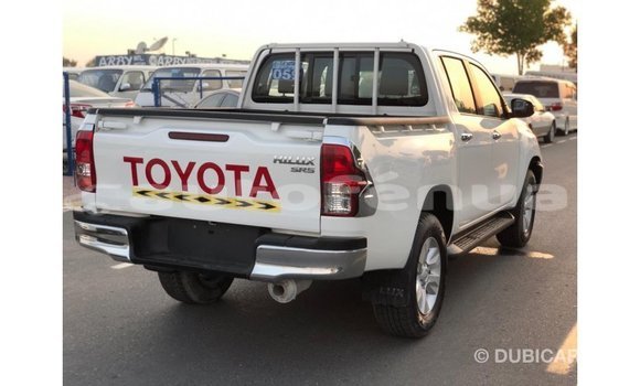 Acheter Import Voiture Toyota Hilux Blanc à Import - Dubai, Marquesas Acheter Import Voiture Toyota Hilux Blanc à Import - Dubai, Marquesas