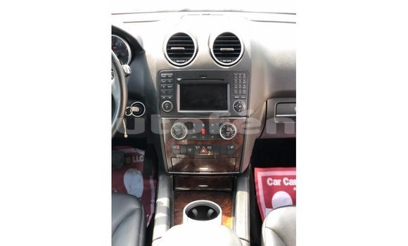 Acheter Import Voiture Mercedes-Benz 190 Autre à Import - Dubai, Marquesas Acheter Import Voiture Mercedes-Benz 190 Autre à Import - Dubai, Marquesas