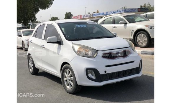 Acheter Import Voiture Kia Picanto Blanc à Import - Dubai, Marquesas Acheter Import Voiture Kia Picanto Blanc à Import - Dubai, Marquesas