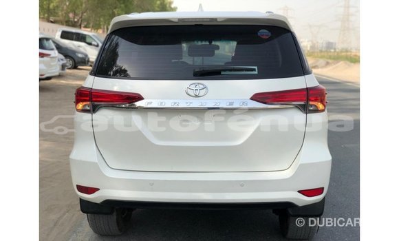 Acheter Import Voiture Toyota Fortuner Blanc à Import - Dubai, Marquesas Acheter Import Voiture Toyota Fortuner Blanc à Import - Dubai, Marquesas
