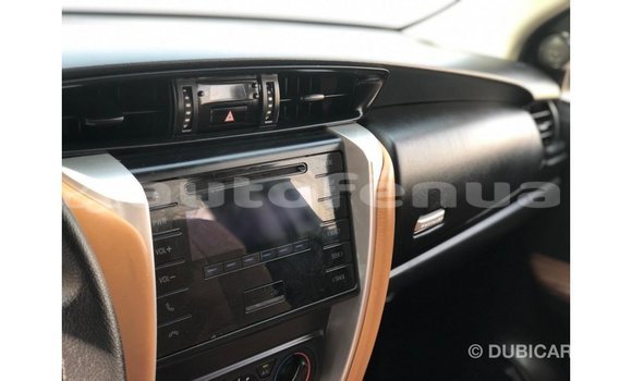 Acheter Import Voiture Toyota Fortuner Blanc à Import - Dubai, Marquesas Acheter Import Voiture Toyota Fortuner Blanc à Import - Dubai, Marquesas