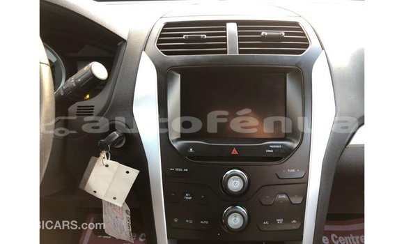 Acheter Import Voiture Ford Explorer Bleu à Import - Dubai, Marquesas Acheter Import Voiture Ford Explorer Bleu à Import - Dubai, Marquesas