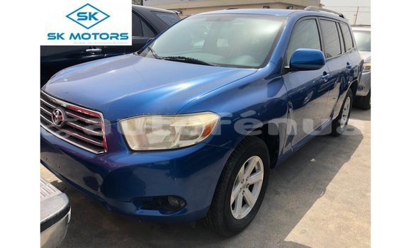 Acheter Import Voiture Toyota Highlander Bleu à Import - Dubai, Marquesas