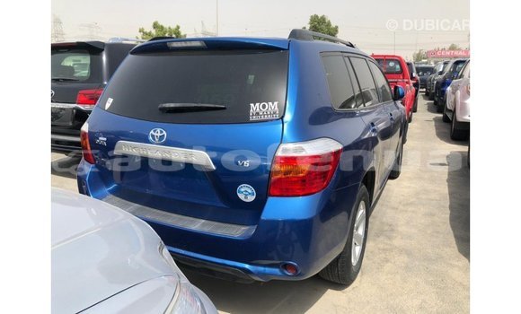 Acheter Import Voiture Toyota Highlander Bleu à Import - Dubai, Marquesas Acheter Import Voiture Toyota Highlander Bleu à Import - Dubai, Marquesas