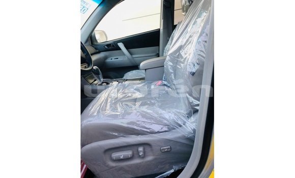 Acheter Import Voiture Toyota Highlander Autre à Import - Dubai, Marquesas Acheter Import Voiture Toyota Highlander Autre à Import - Dubai, Marquesas
