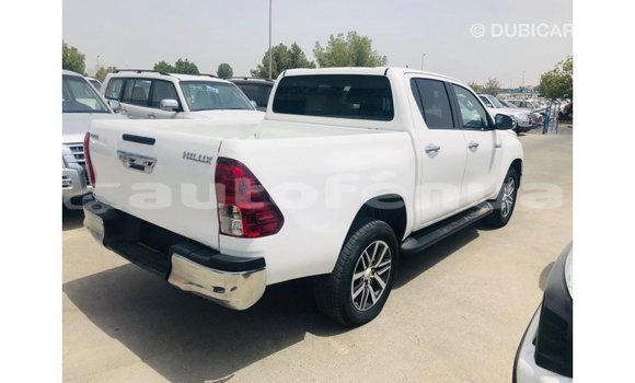 Acheter Import Voiture Toyota Hilux Blanc à Import - Dubai, Marquesas Acheter Import Voiture Toyota Hilux Blanc à Import - Dubai, Marquesas