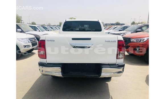 Acheter Import Voiture Toyota Hilux Blanc à Import - Dubai, Marquesas Acheter Import Voiture Toyota Hilux Blanc à Import - Dubai, Marquesas