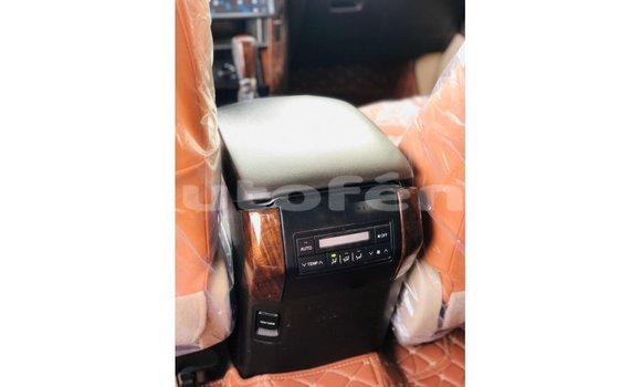 Acheter Import Voiture Toyota Prado Noir à Import - Dubai, Marquesas Acheter Import Voiture Toyota Prado Noir à Import - Dubai, Marquesas