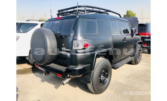 Acheter Import Voiture Toyota FJ Cruiser Noir à Import - Dubai, Marquesas Acheter Import Voiture Toyota FJ Cruiser Noir à Import - Dubai, Marquesas