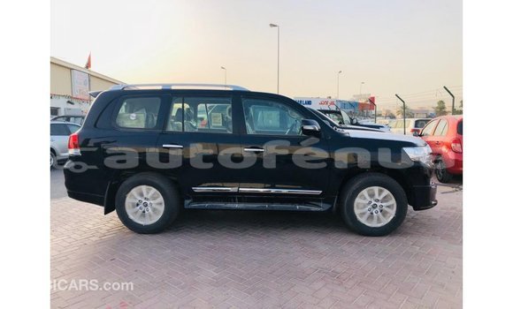 Acheter Import Voiture Toyota Land Cruiser Noir à Import - Dubai, Marquesas Acheter Import Voiture Toyota Land Cruiser Noir à Import - Dubai, Marquesas