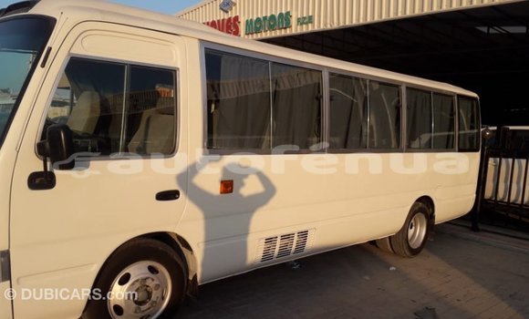 Acheter Import Voiture Toyota Coaster Blanc à Import - Dubai, Marquesas Acheter Import Voiture Toyota Coaster Blanc à Import - Dubai, Marquesas