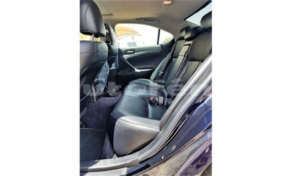 Acheter Import Voiture Lexus IS Bleu à Import - Dubai, Marquesas Acheter Import Voiture Lexus IS Bleu à Import - Dubai, Marquesas