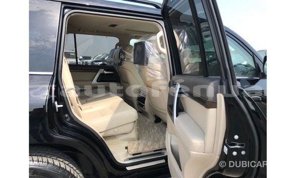 Buy Import Toyota Land Cruiser Black Car in Import - Dubai in Marquesas Buy Import Toyota Land Cruiser Black Car in Import - Dubai in Marquesas
