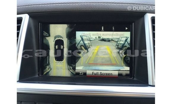 Acheter Import Voiture Mercedes-Benz 190 Blanc à Import - Dubai, Marquesas Acheter Import Voiture Mercedes-Benz 190 Blanc à Import - Dubai, Marquesas