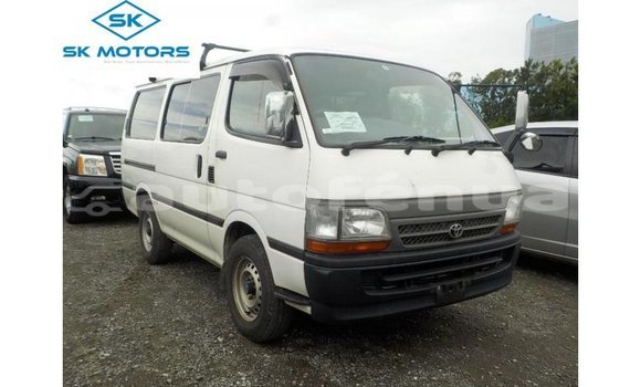 Buy Import Toyota Hiace White Car in Import - Dubai in Marquesas