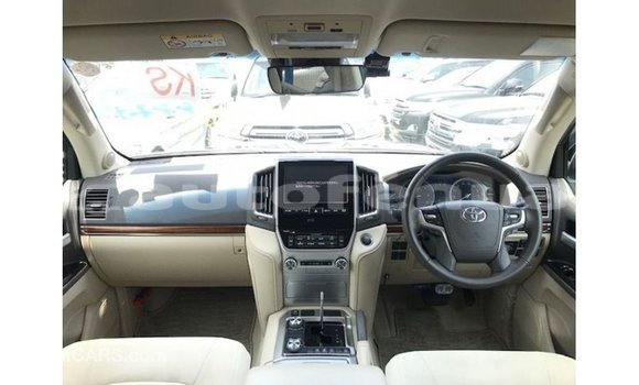 Buy Import Toyota Land Cruiser Red Car in Import - Dubai in Marquesas Buy Import Toyota Land Cruiser Red Car in Import - Dubai in Marquesas