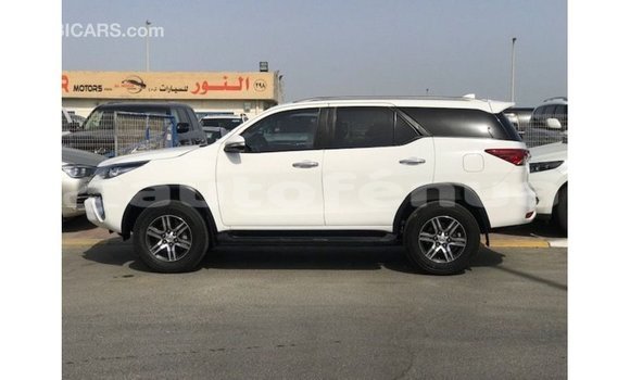 Buy Import Toyota Fortuner White Car in Import - Dubai in Marquesas Buy Import Toyota Fortuner White Car in Import - Dubai in Marquesas