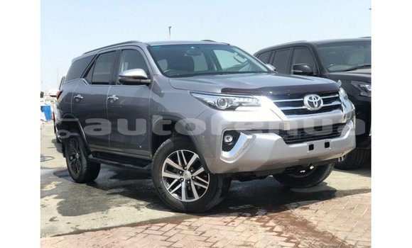 Acheter Import Voiture Toyota Fortuner Autre à Import - Dubai, Marquesas Acheter Import Voiture Toyota Fortuner Autre à Import - Dubai, Marquesas