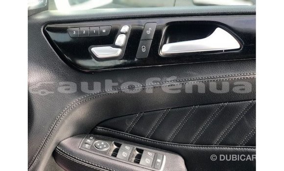 Acheter Import Voiture Mercedes-Benz 190 Blanc à Import - Dubai, Marquesas Acheter Import Voiture Mercedes-Benz 190 Blanc à Import - Dubai, Marquesas