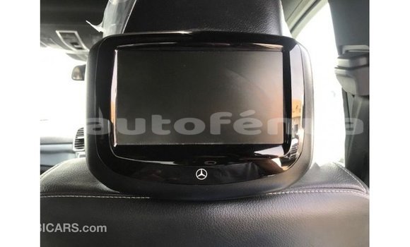 Acheter Import Voiture Mercedes-Benz 190 Blanc à Import - Dubai, Marquesas Acheter Import Voiture Mercedes-Benz 190 Blanc à Import - Dubai, Marquesas