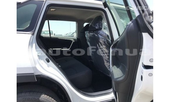 Buy Import Toyota 4Runner White Car in Import - Dubai in Marquesas Buy Import Toyota 4Runner White Car in Import - Dubai in Marquesas