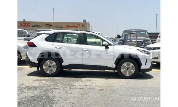 Buy Import Toyota 4Runner White Car in Import - Dubai in Marquesas Buy Import Toyota 4Runner White Car in Import - Dubai in Marquesas