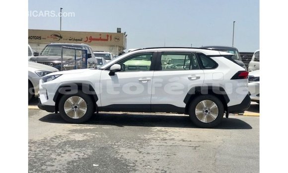 Buy Import Toyota 4Runner White Car in Import - Dubai in Marquesas Buy Import Toyota 4Runner White Car in Import - Dubai in Marquesas