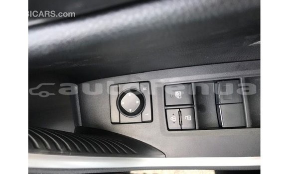 Buy Import Toyota 4Runner White Car in Import - Dubai in Marquesas Buy Import Toyota 4Runner White Car in Import - Dubai in Marquesas