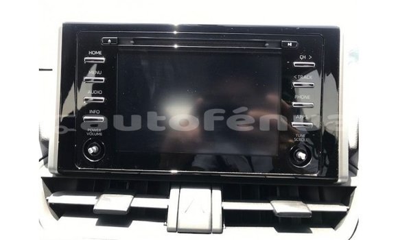 Buy Import Toyota 4Runner White Car in Import - Dubai in Marquesas Buy Import Toyota 4Runner White Car in Import - Dubai in Marquesas