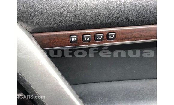 Buy Import Toyota Land Cruiser White Car in Import - Dubai in Marquesas Buy Import Toyota Land Cruiser White Car in Import - Dubai in Marquesas