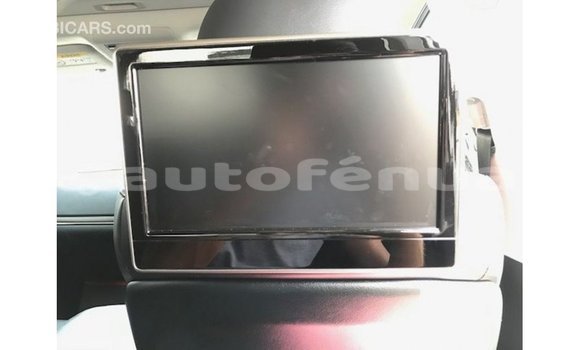 Acheter Import Voiture Toyota Land Cruiser Blanc à Import - Dubai, Marquesas Acheter Import Voiture Toyota Land Cruiser Blanc à Import - Dubai, Marquesas