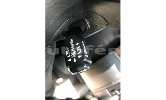 Acheter Import Voiture Toyota Land Cruiser Blanc à Import - Dubai, Marquesas Acheter Import Voiture Toyota Land Cruiser Blanc à Import - Dubai, Marquesas