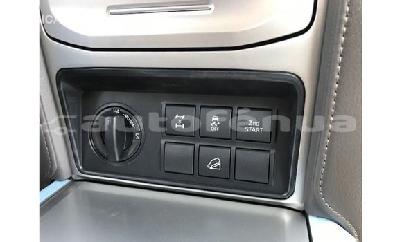 Acheter Import Voiture Toyota Prado Rouge à Import - Dubai, Marquesas Acheter Import Voiture Toyota Prado Rouge à Import - Dubai, Marquesas