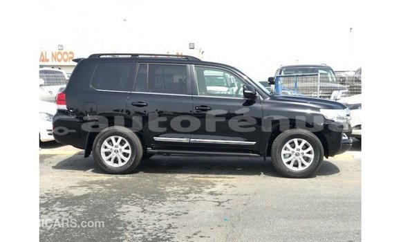 Buy Import Toyota Land Cruiser Black Car in Import - Dubai in Marquesas Buy Import Toyota Land Cruiser Black Car in Import - Dubai in Marquesas